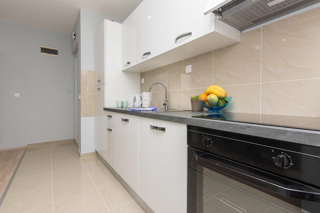 Apartment Mate Turanj