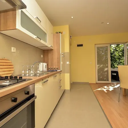 Apartments Mate Turanj Exterior photo